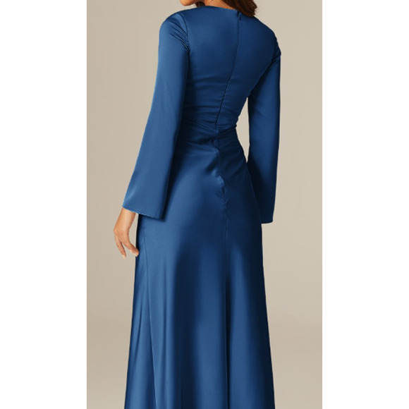 Chic Long Sleeve Blue Maxi Dress - Picture 2 of 9